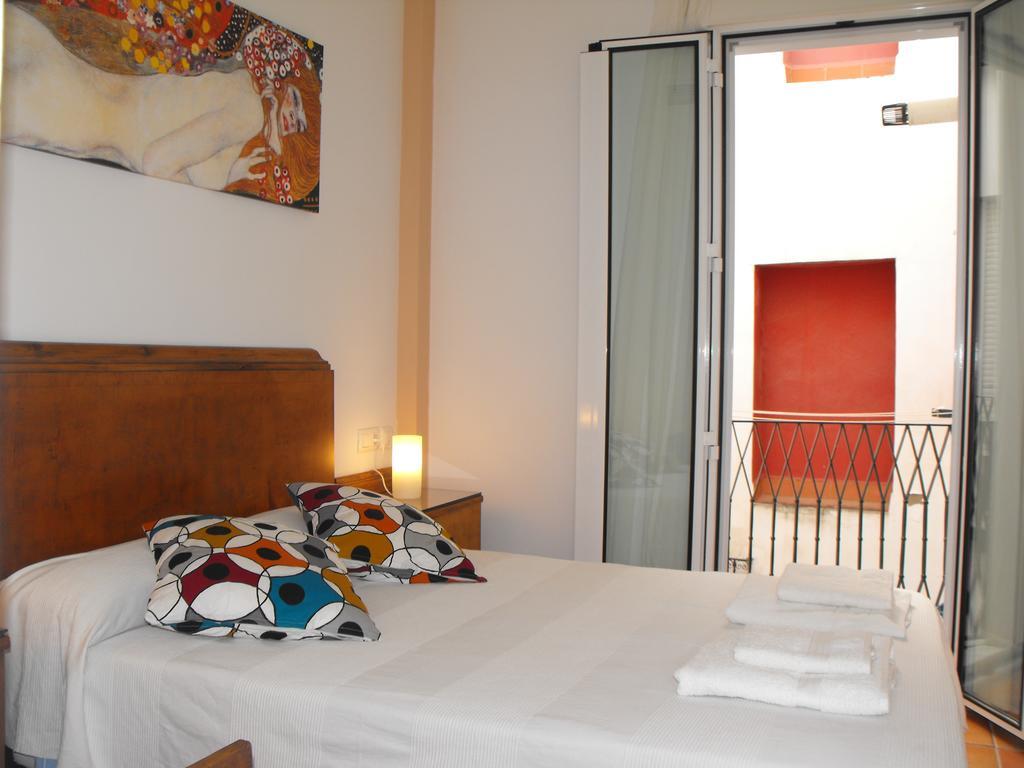 Karmapartment Sevilla Bagian luar foto