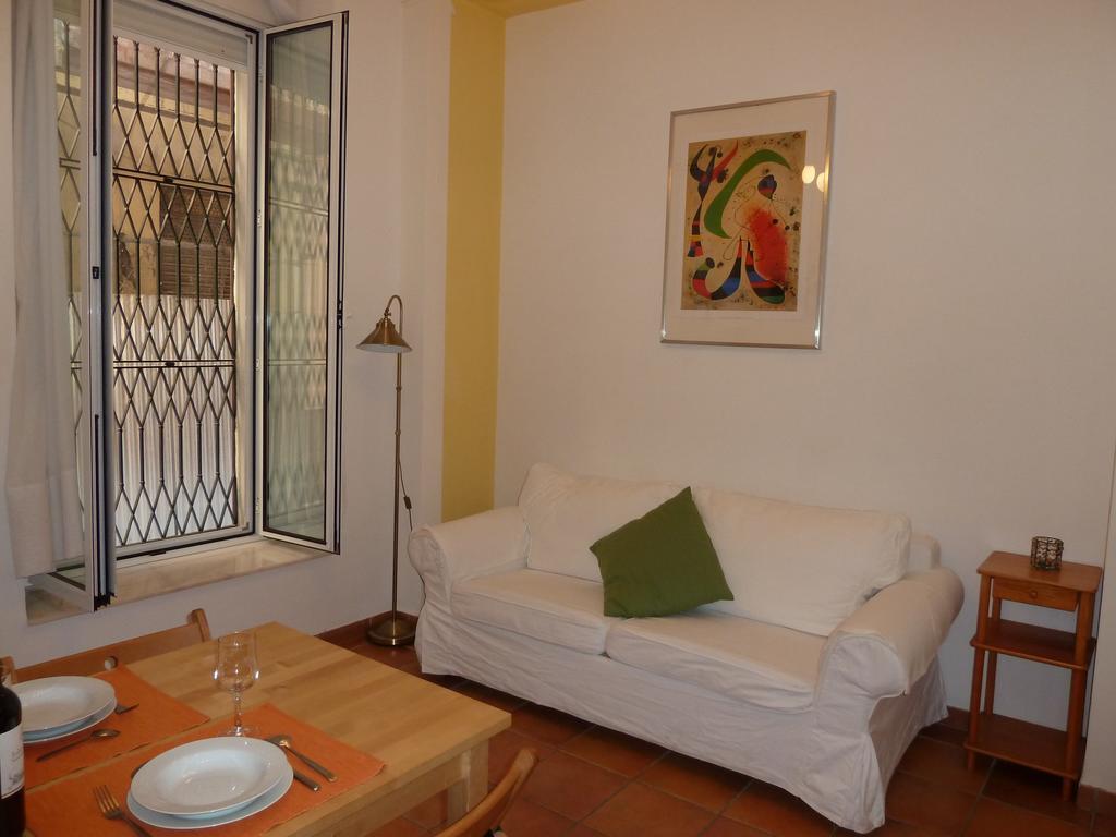 Karmapartment Sevilla Bagian luar foto
