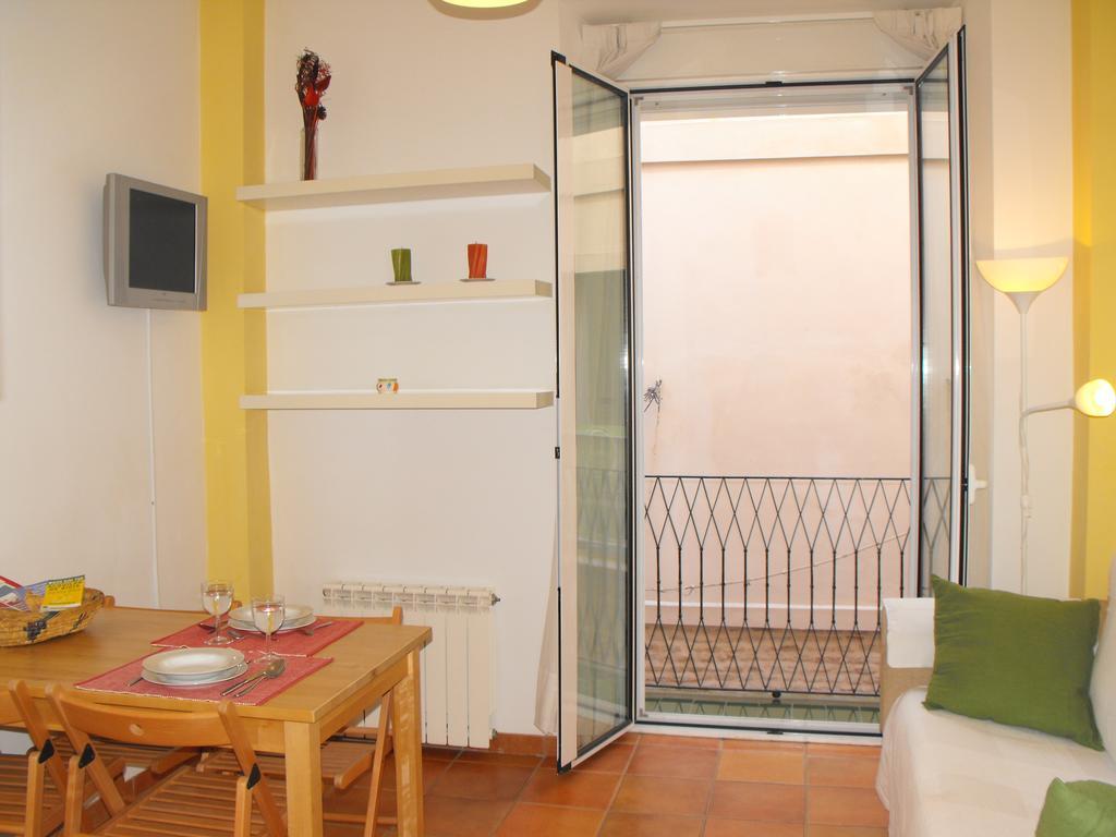 Karmapartment Sevilla Bagian luar foto