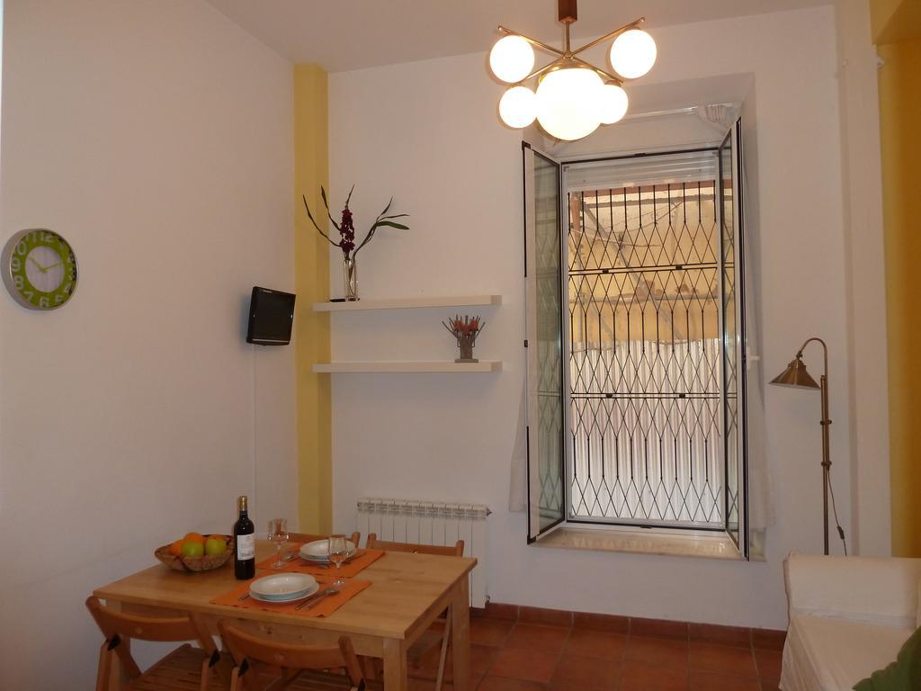 Karmapartment Sevilla Bagian luar foto