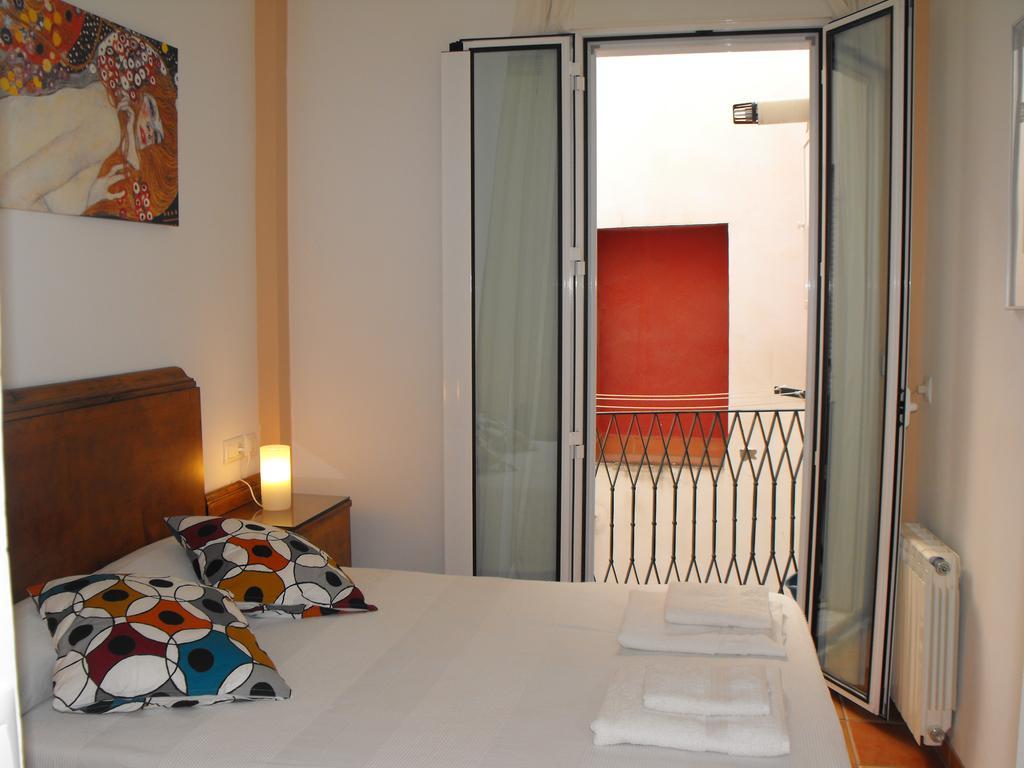 Karmapartment Sevilla Bagian luar foto